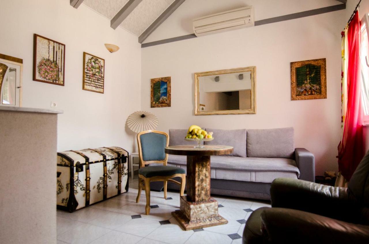 Apartment Lavanda & Divona